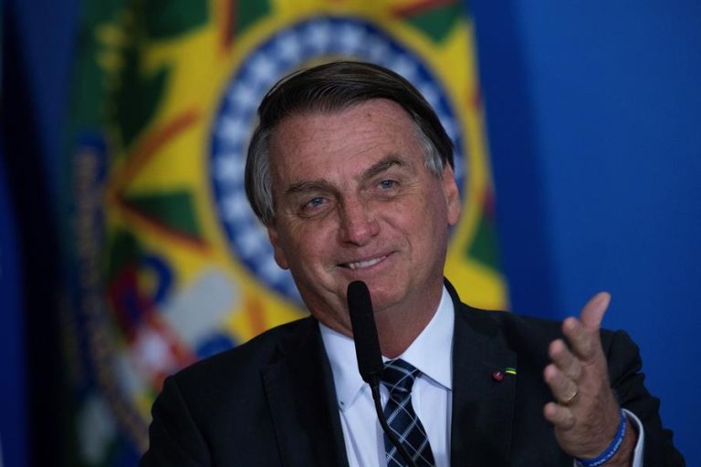 Brasil: Reprobación al Gobierno de Jair Bolsonaro creció en 11 puntos en cuatro meses