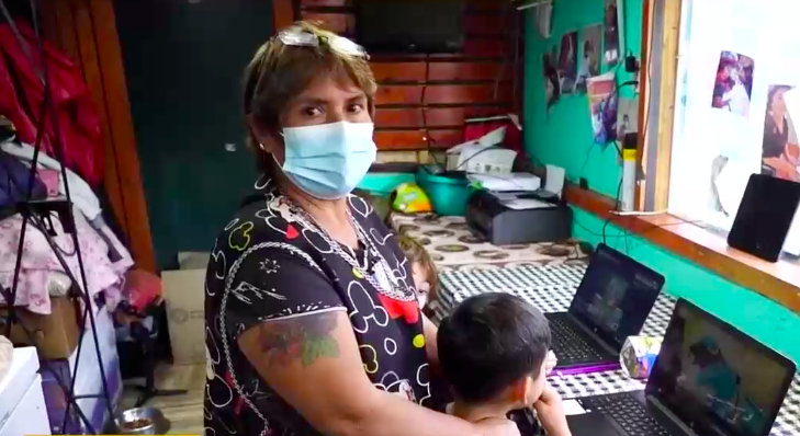 La Pilo y su lucha: De las ollas comunes al rincón tecnológico implementado para niños