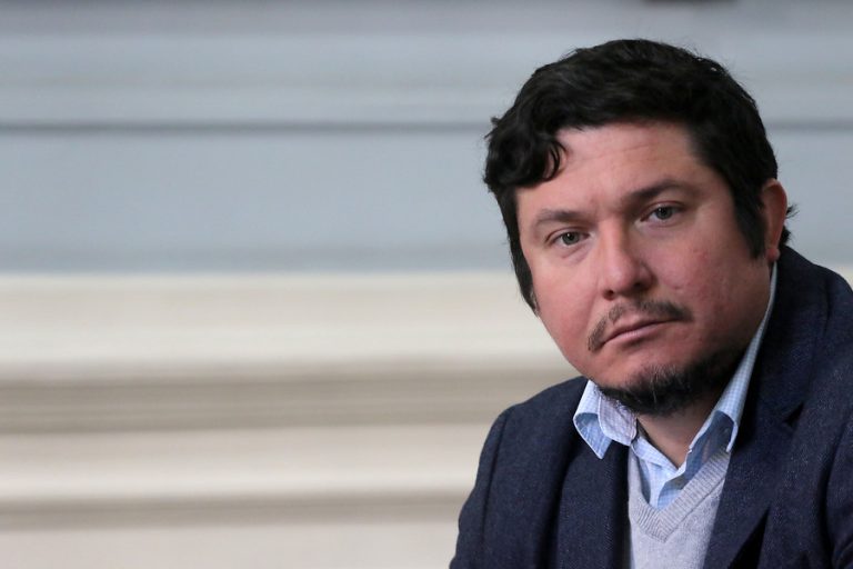 “Falta información y transparencia”: Alcalde de Macul critica al Gobierno tras no pasar a fase 2