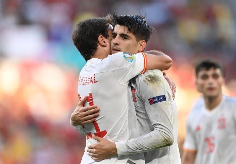 España se metió en cuartos de la Eurocopa tras superar a Croacia en un sufrido encuentro