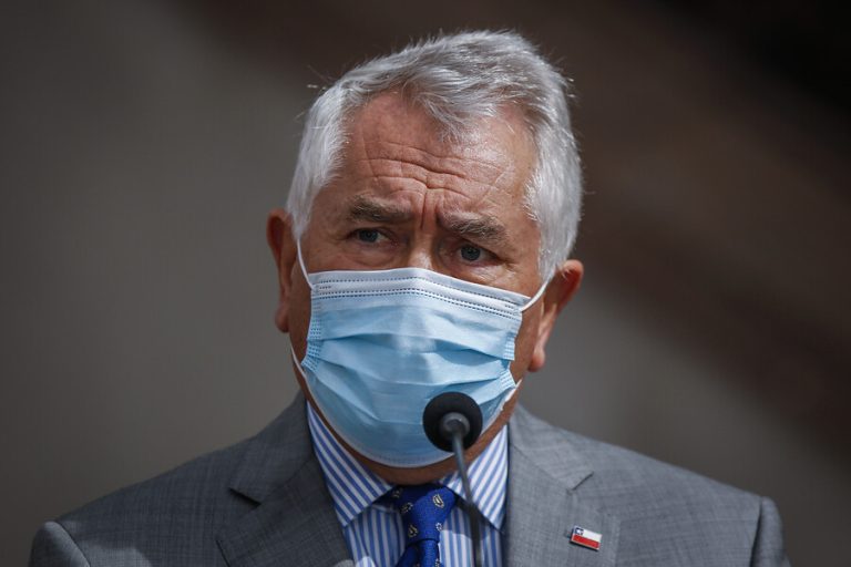 Diputados juntaron firmas para la interpelación al ministro Paris por manejo de la pandemia