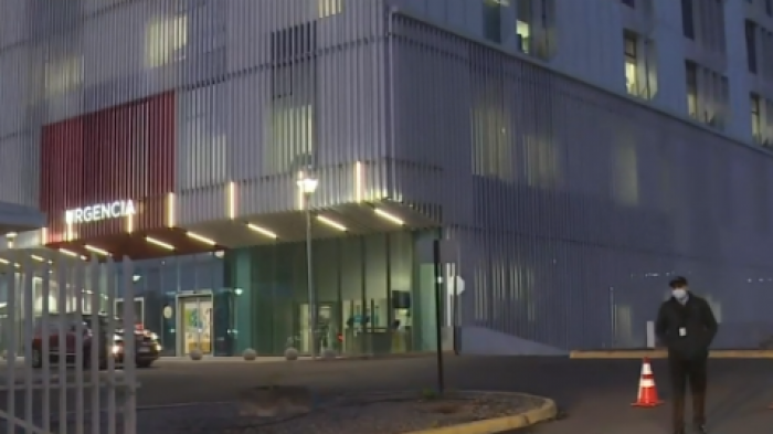 Clínica Bupa de Santiago anuncia cierre de servicio de urgencia ante colapso por Covid-19