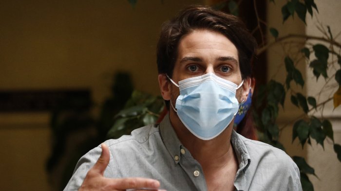 Gonzalo Winter hizo mea culpa por derrota de Karina Oliva: “Me voy con la tarea de convocar a quienes no votaron”