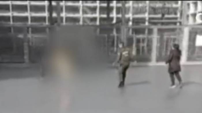 Mujer se quemó a lo bonzo en Centro de Justicia: Asegura que su esposo fue acusado injustamente