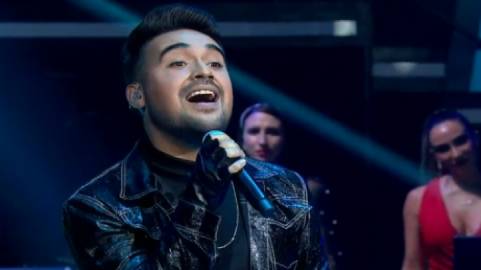 “Impactante trabajo”: Javiera Parra elogió presentación de Luis Fonsi en Yo Soy