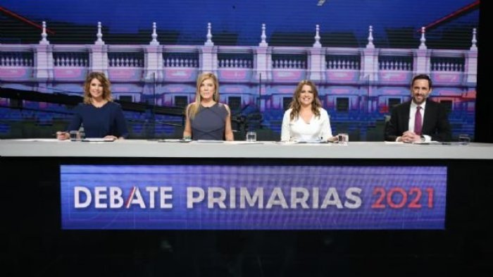 Intenso análisis: ¿Cuál fue el balance tras los debates políticos de Chile Vamos y Apruebo Dignidad?