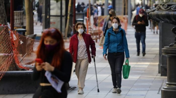 24 comunas de la Región Metropolitana salen de cuarentena desde el próximo martes