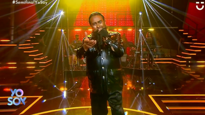 ¡Una presentación de impacto! Barry White encendió el escenario con su sensual interpretación