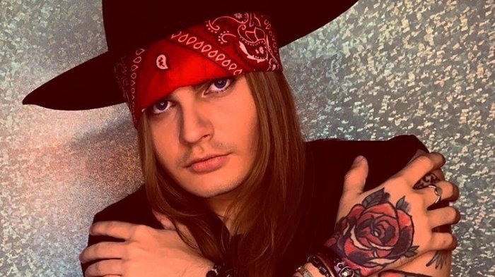 “No es fácil estar lejos de la familia”: Imitador de Axl Rose, Alejandro Dagda, dio emotivo mensaje de agradecimiento