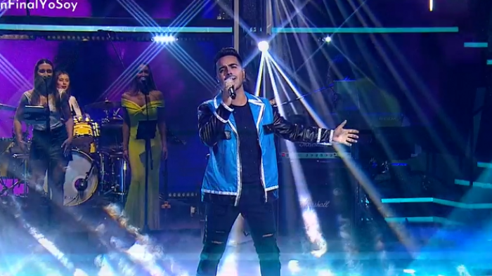 ¡Un romántico total! Así fue la impecable presentación de Luis Fonsi en la Gran Final