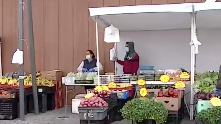 Está autorizada: Polémica por feria libre en hospital que busca ayudar a trabajadores de la salud