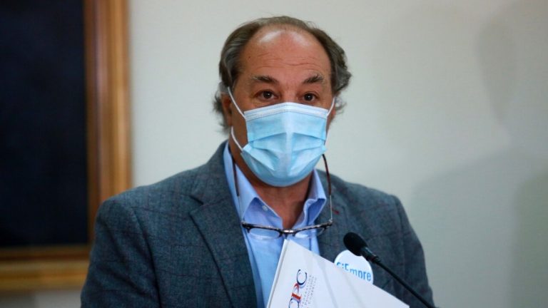 Sutil y propuesta del Colmed para controlar la pandemia: 