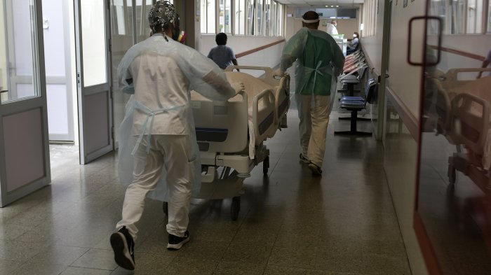 Bajan contagios pero situación permanece crítica: Balance del Minsal informó que quedan 183 camas en todo el país