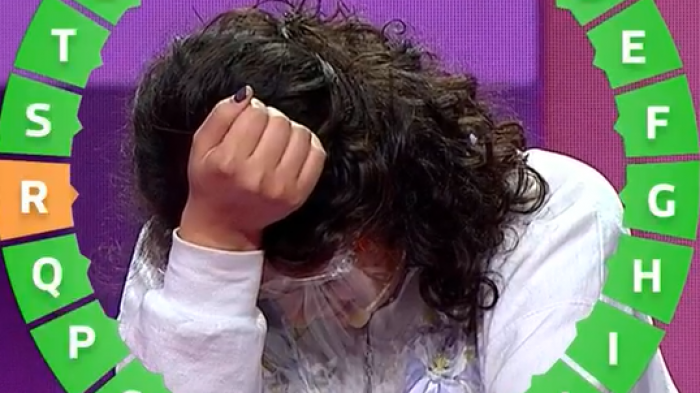 La maldita Z: Andrea Vergara quebró en llanto tras olvidar una definición en el Rosco