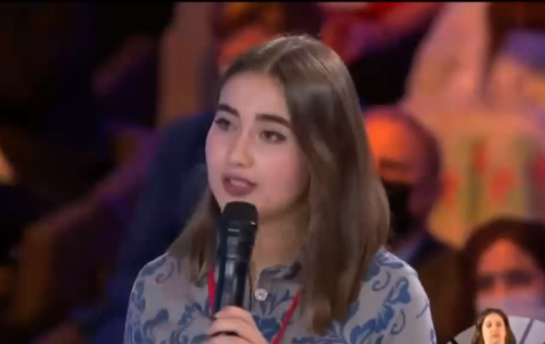Julieta Martínez, la joven chilena que sorprendió a Hillary Clinton en foro de la ONU