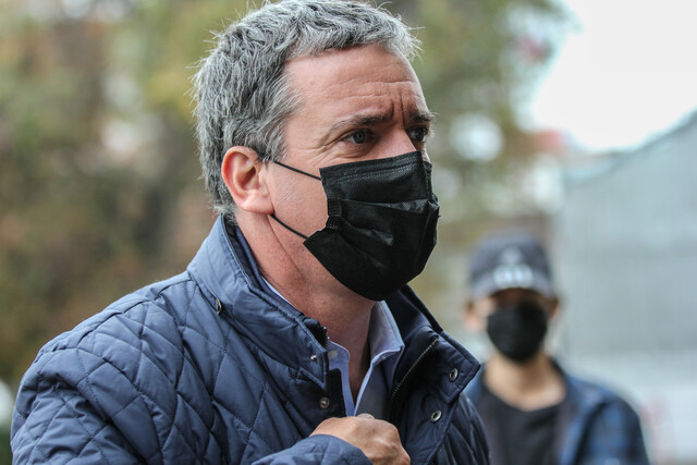 Felipe Harboe es el único constituyente que no participó de forma presencial de la primera sesión de la CC