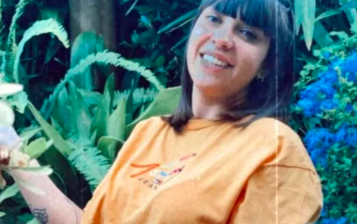 Joven recibe donación de 170 mil dólares para una casa y los gastó en un lujoso auto