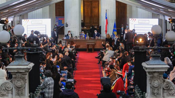 Día histórico en inicio de Convención Constitucional: Constituyentes dieron detalles de la primera sesión