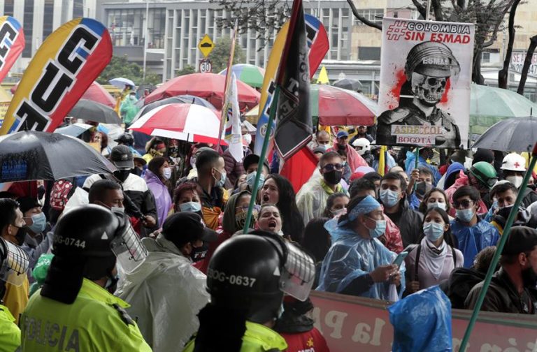 CIDH recomienda a Colombia realizar cambios en la policía por violencia en protestas