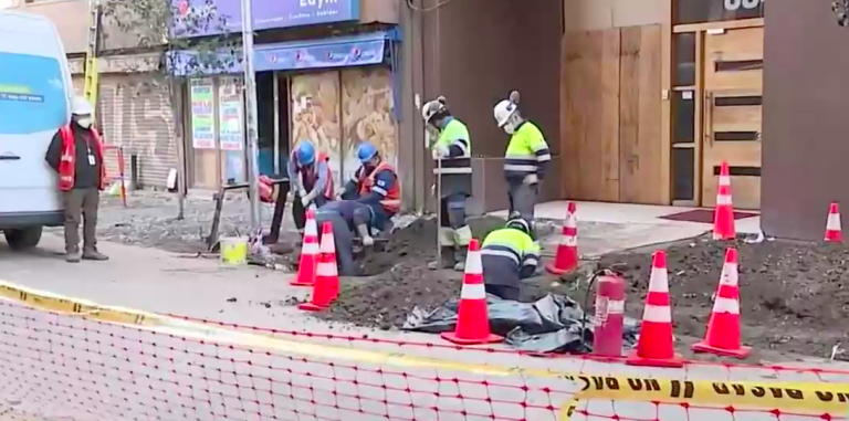 Más de 3.500 personas evacuadas de sus departamentos por fuga de gas en Santiago Centro