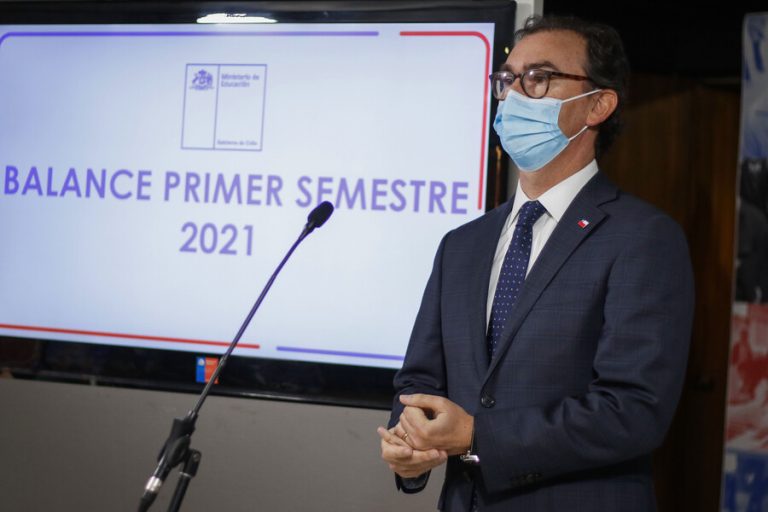 Mineduc: 9.692 establecimientos abrieron sus puertas durante el primer semestre