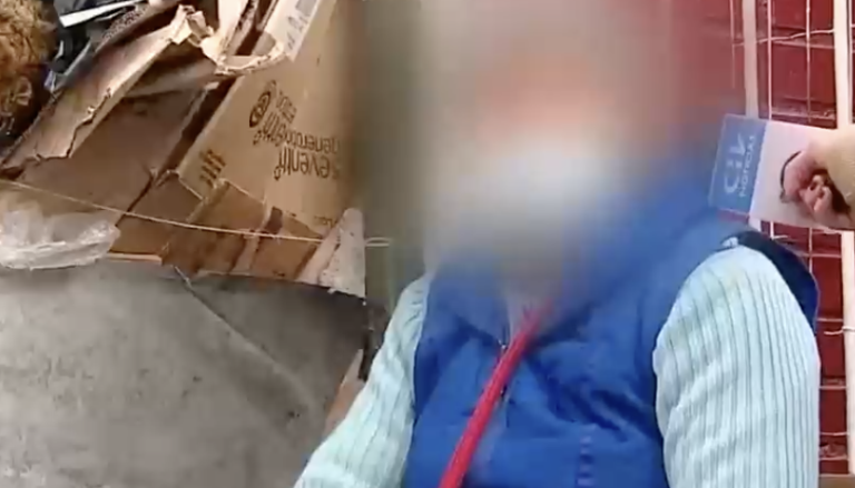 Acumula basura y duerme en el suelo: Vecinos de Talagante advierten estado de abandono de adulta mayor