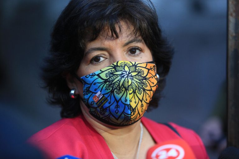 Provoste anuncia que presentarán un plan para el retorno a clases presenciales y lanzó duras críticas contra el Mineduc