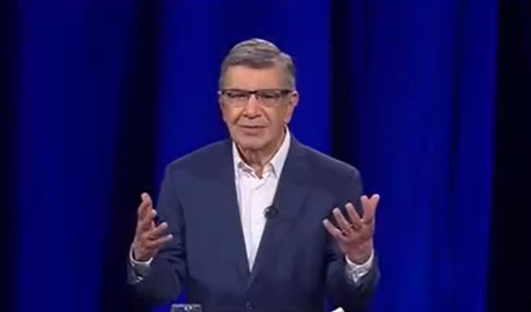 Zonas de sacrificio: ¿Se privilegió el desarrollo por sobre la salud? Lavín dice que en algunos casos sí