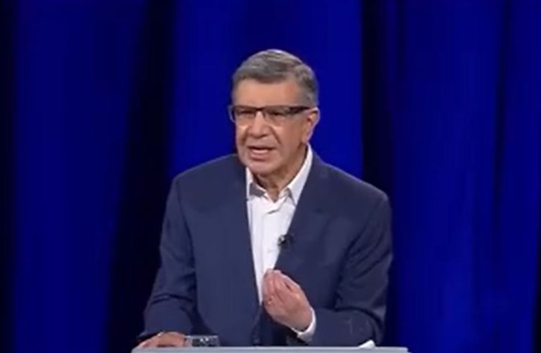 Lavín en contra del aborto libre: 