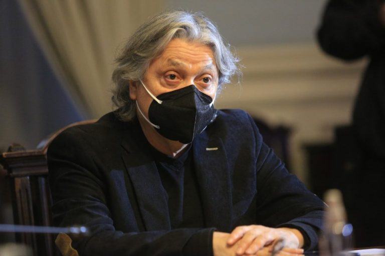 Navarro pidió a Abbott un fiscal especial que investigue la muerte de Pablo Marchant