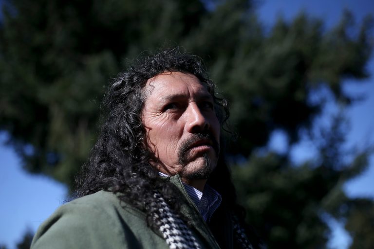 PDI investiga ataque al domicilio de Víctor Ancalaf: Esposa resultó con herida ocular