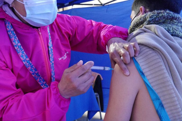 76.92% de la población objetivo ya completó su esquema de vacunación contra el COVID-19