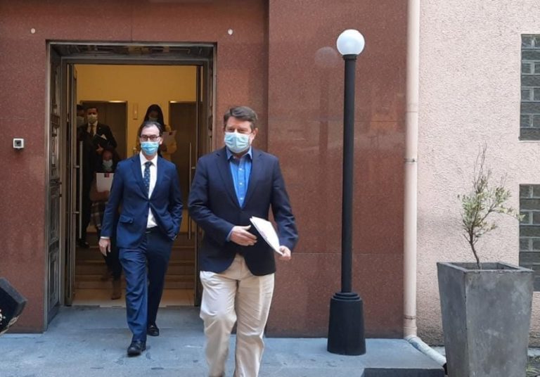 Ministro Figueroa se reunió con Orrego para analizar el retorno a las clases presenciales