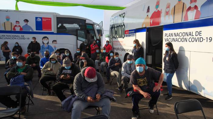 Estas son las comunas que informaron falta de stock en vacunas Covid-19