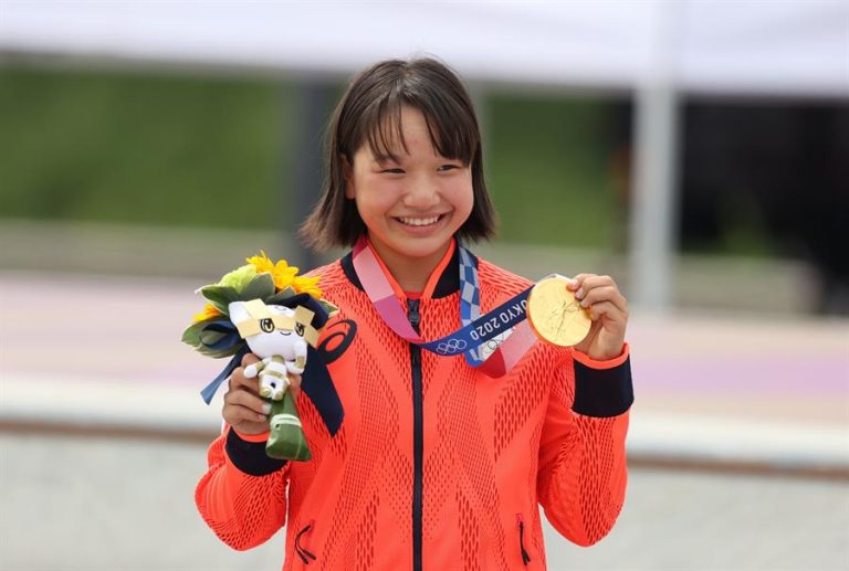 A sus 13 años, la japonesa Momiji Nishiya hizo historia al ganar el oro en skateboarding