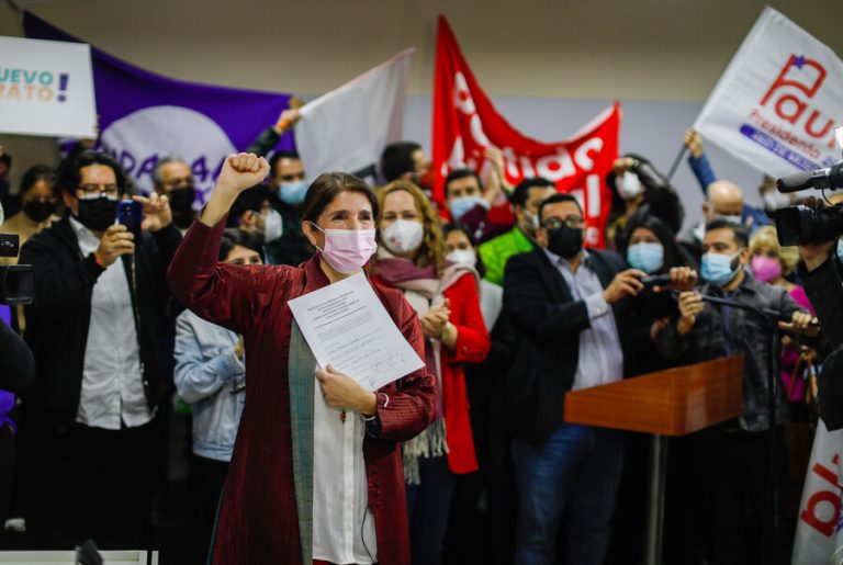 Narváez tras inscribirse en primaria de Unidad Constituyente: “Aquí estamos y vamos por lo imposible”