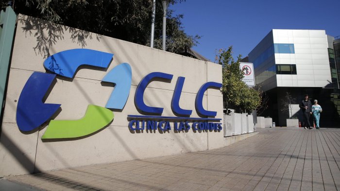 Ministerio de Salud realizará sumario: Director de Clínica Las Condes recibió tercera dosis de vacuna Pfizer