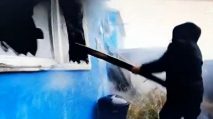 Vecinos realizaron heroico rescate de adulto mayor que sufrió el incendio de su vivienda en Aysén