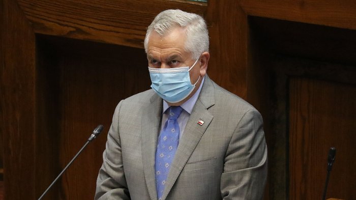 Interpelación a Ministro Paris en el Congreso: 