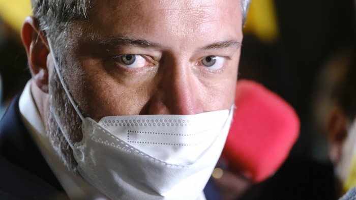 Sebastián Sichel pide cambiar marca “Chile Vamos”: Candidato presidencial solicitó que respeten su independencia