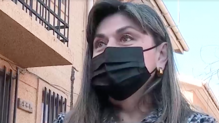 Dice que no la dejan vacunarse contra el COVID-19 por sufrir alergia severa: ¿Qué se recomienda en estos casos?