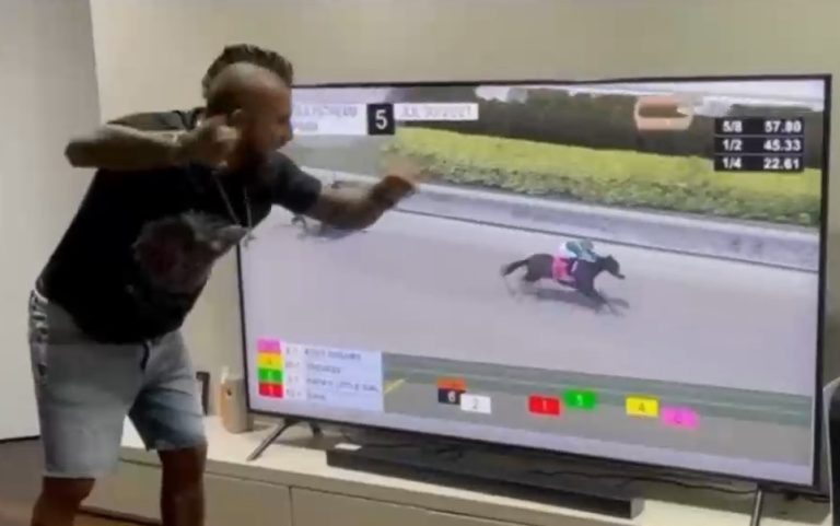 Arturo Vidal vibró con carrera de hípica: Uno de sus caballos ganó en Miami