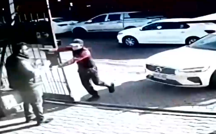 Carabineros detuvo a banda que robaba autos de lujo: Agrupaciones adulteran los vehículos para luego venderlos