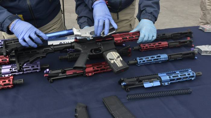 Manejo de armas en Chile: ¿Quiénes mantienen el poder de fuego?