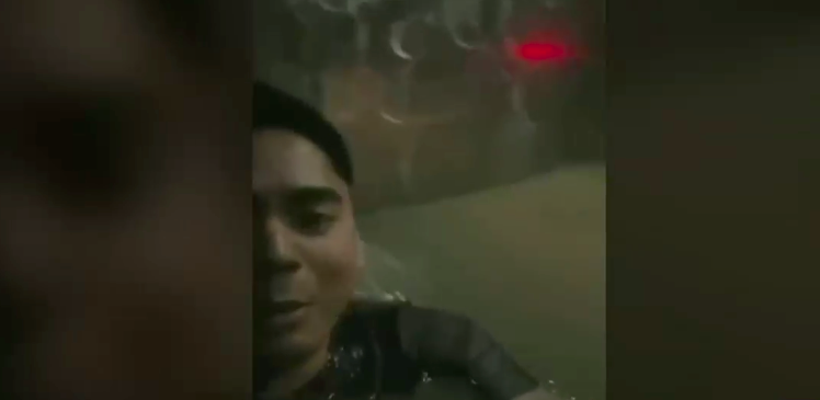 Con el agua hasta el cuello: Tres jóvenes se quedaron atrapados en un ascensor inundado