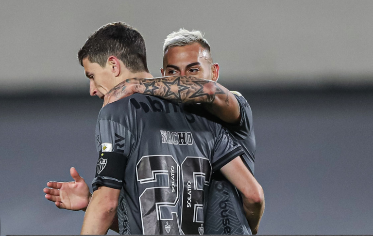 Isla y Vargas dieron el primer golpe en los cuartos de final de la Libertadores: Paulo Díaz no pudo ante Mineiro