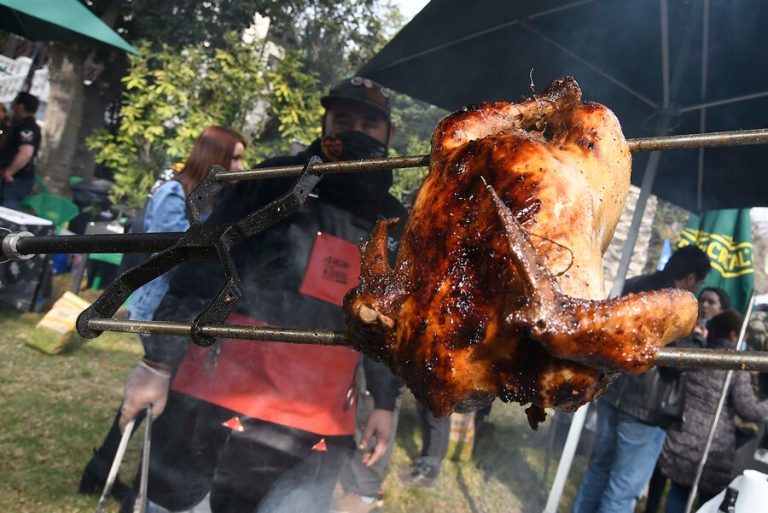 15 grupos buscan el premio: Valparaíso alberga el primer torneo para definir al mejor parrillero de Chile