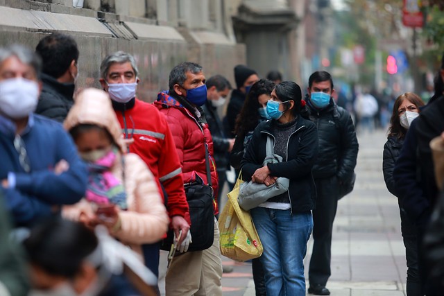 Informe Epidemiológico: Los casos activos siguen a la baja y se concentran en la RM