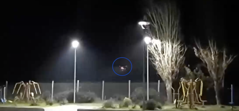 Los vecinos ya no pueden dormir: Helicóptero genera fuertes ruidos en la madrugada mientras cuida cultivos