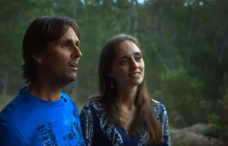 Pareja funda secta y gana millones: Aseguran ser Jesús y María Magdalena